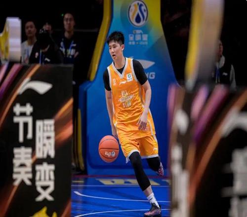 今日,焦点战,黄蜂对阵尼,乐鱼体育官网,APP下载,注册领彩金,官方网站,网站入口