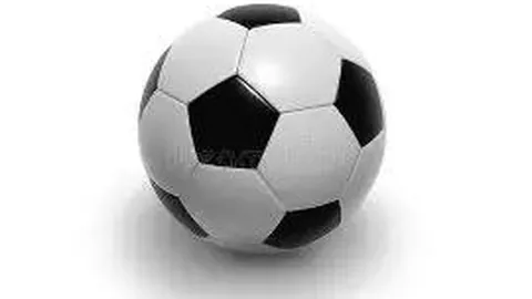 卡戴珊对侃爷新恋情传闻表态：我并不在乎